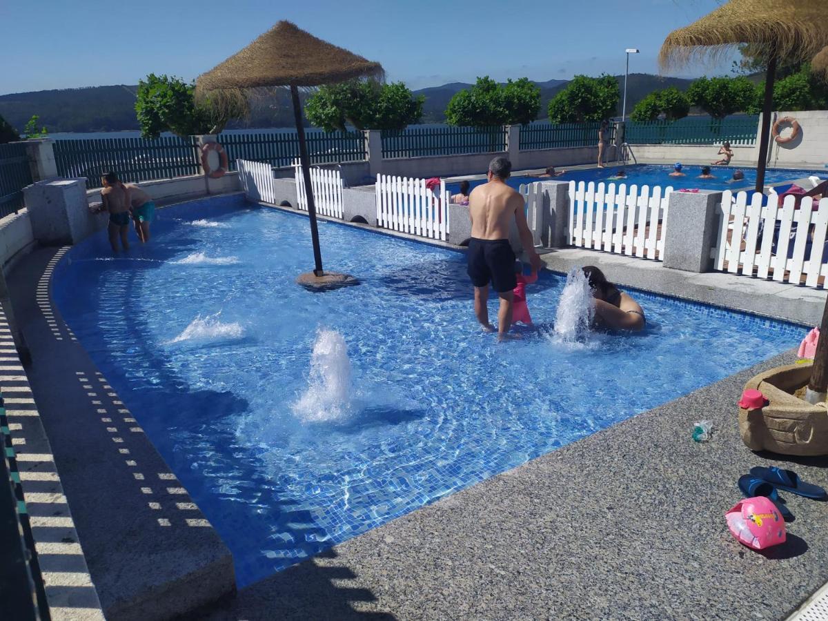 Apartamentos Turisticos Vilagarcia- Rio Ulla Vilagarcia de Arousa Zewnętrze zdjęcie