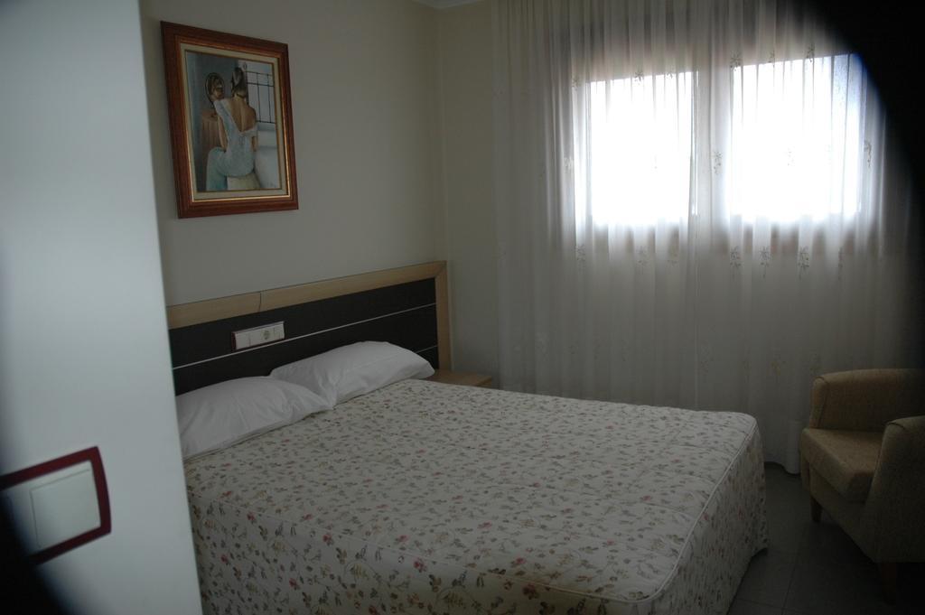 Apartamentos Turisticos Vilagarcia- Rio Ulla Vilagarcia de Arousa Pokój zdjęcie