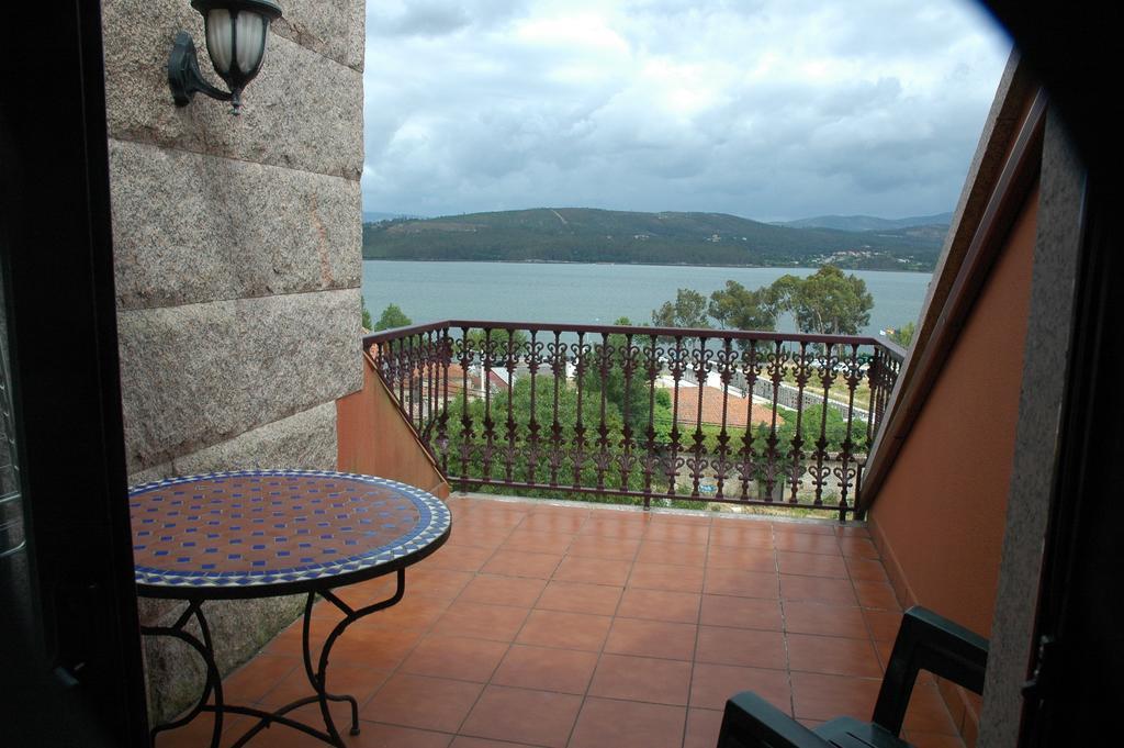 Apartamentos Turisticos Vilagarcia- Rio Ulla Vilagarcia de Arousa Pokój zdjęcie